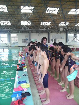 hswimming-2007-12-22T12 01 37-1.jpg