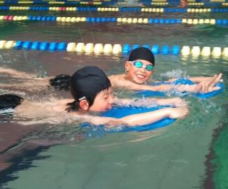 hswimming-2011-03-15T00_03_40-1.jpg