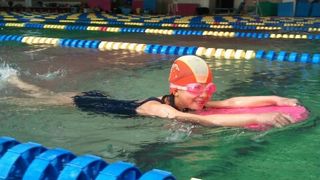 hswimming-2011-03-15T00_03_40-4.jpg